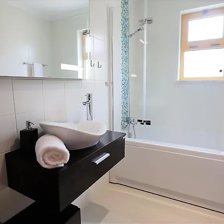 House J Sao Rafael - By Bedzy * アルブフェイラ